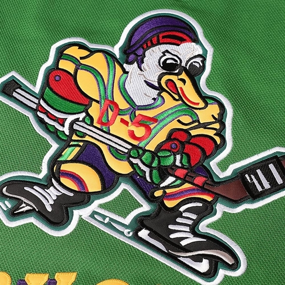 New Mighty Ducks Conway Hockey Jersey Authentic Multiple Sizes - Picture 12 of 12